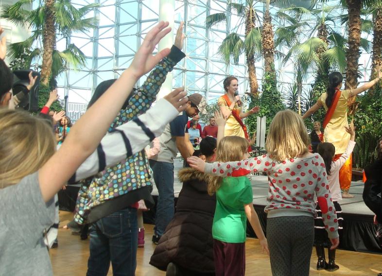 Chicago bhangra group Hareepa! Chicago leads a workshop after performance at Navy Pier 2012